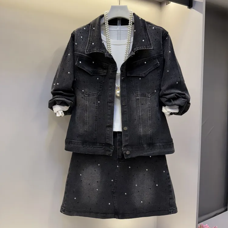 2025新款大码女装时尚洋气重工艺做旧牛仔显瘦套装（不含打底衫）