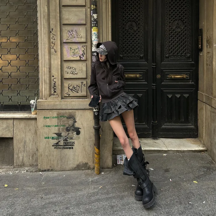 美式辣妹设计感连帽卫衣外套短款收腰显瘦上衣女秋季复古蓬蓬短裙