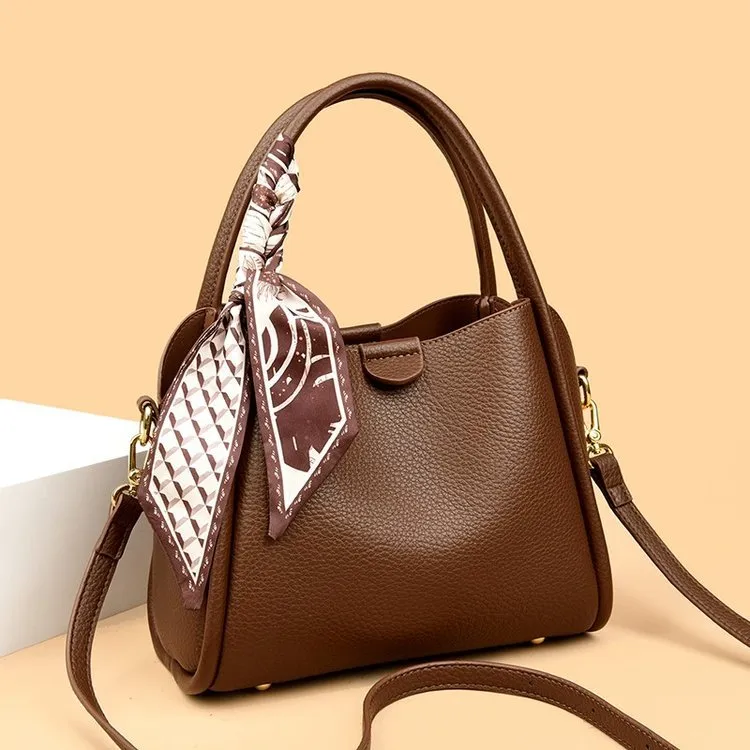 今年流行新款手提包腋下纯色洋气单肩斜挎包2024韩版批发女包