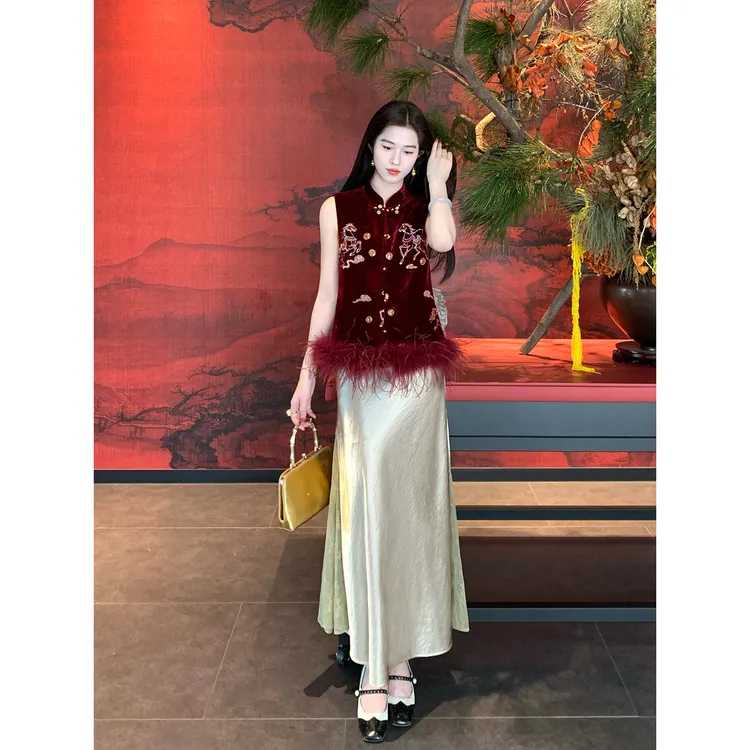 凌茜恣禾【流光】国风新中式缎面高腰半身裙女冬装气质显瘦长裙女