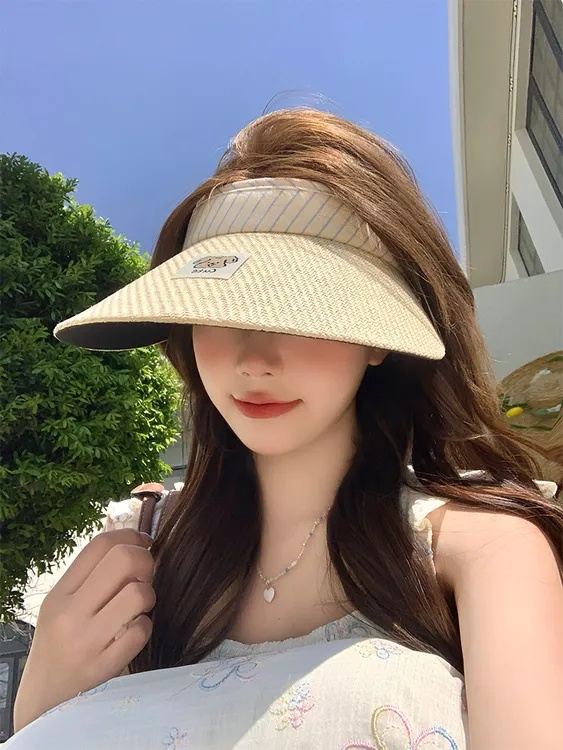 可爱小狗贴布草编空顶防晒帽女夏季甜美百搭沙滩帽子户外遮阳草帽