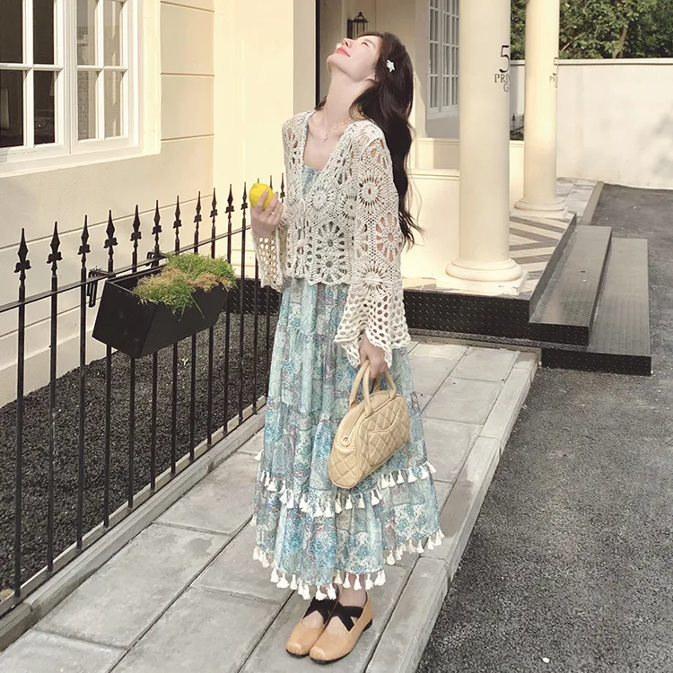 波西米亚度假风碎花吊带连衣裙套装女2025早秋新款流苏开衫两件套