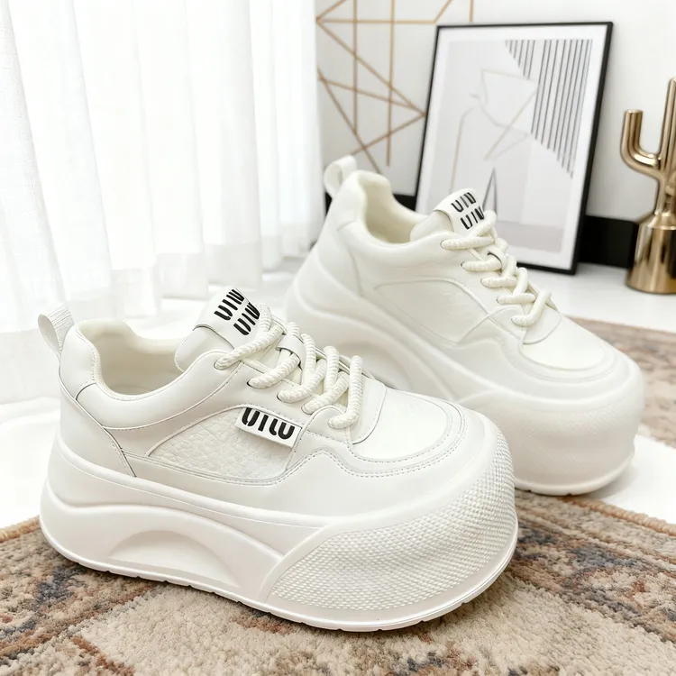 厚底松糕小白鞋2025秋季新款时尚舒适6cm运动鞋超轻底休闲鞋