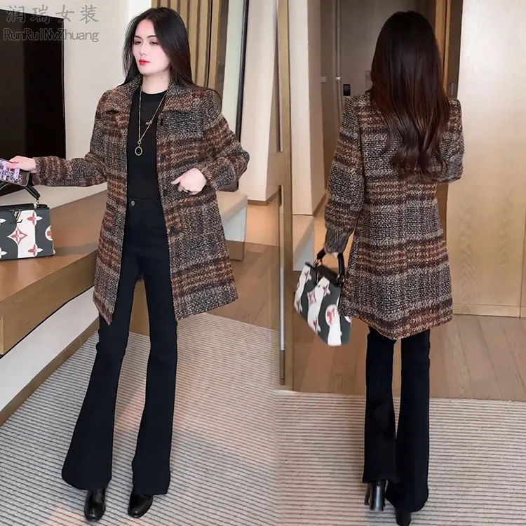 洋气妈妈格纹中长款呢子外套女2025冬季新款宽松大衣厚款保暖上衣