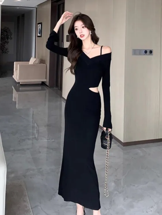 黑色设计感露肩长袖连衣裙女2024春秋新款修身露腰气质包臀长裙子