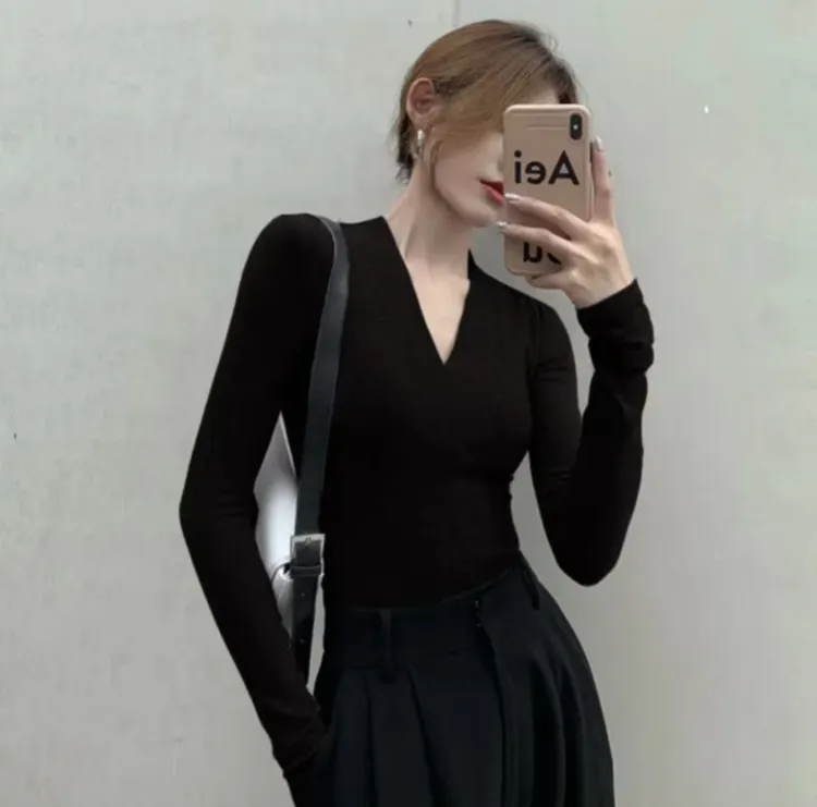 黑色V领打底衫女2025新款早春修身高级感螺纹打底衫春季内搭上衣
