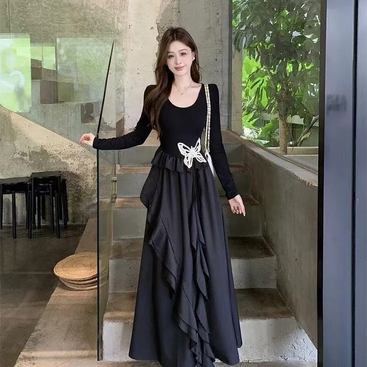 规则蝴蝶气质长裙收腰显瘦荷叶边连衣裙显瘦修身设计感秋季A字裙