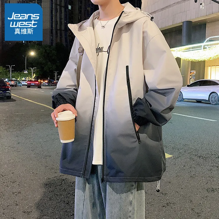 真维斯渐变冲锋衣男士秋冬季情侣新款潮牌青少年防水夹克外套防风