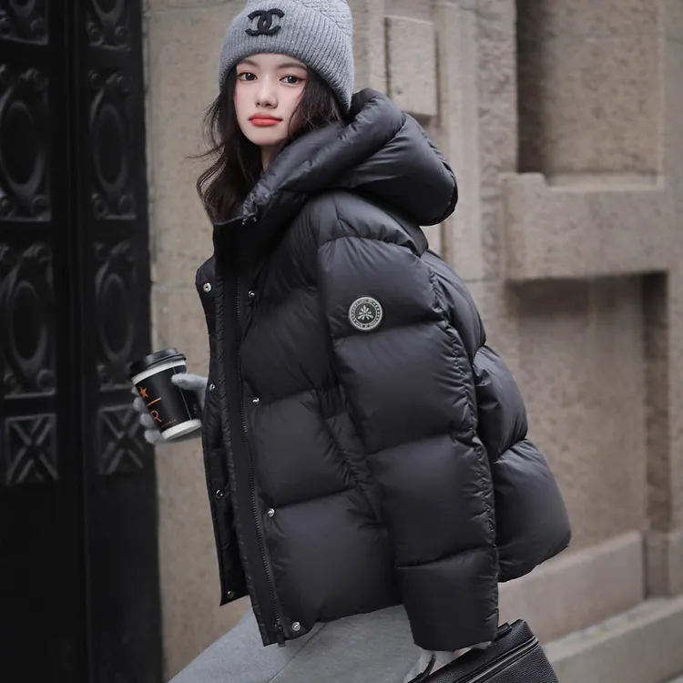 冬天洋气外套爆款黑色云朵泡芙加厚冬季archivumasay火山鹅羽绒服