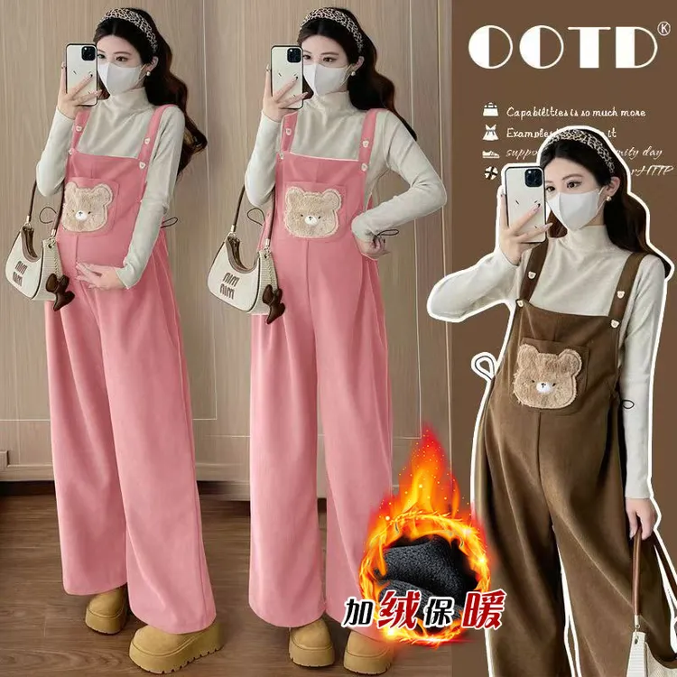 孕妇装加绒套装2025秋冬新款卡通小熊灯芯绒背带裤针织毛衣两件套