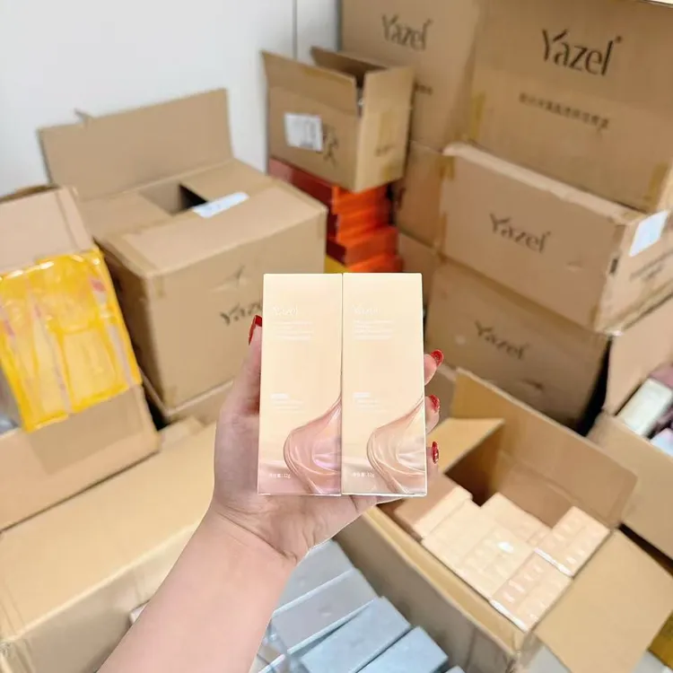 yazel保湿控油粉底液防水脱妆露自然亮肤油皮必备哑光