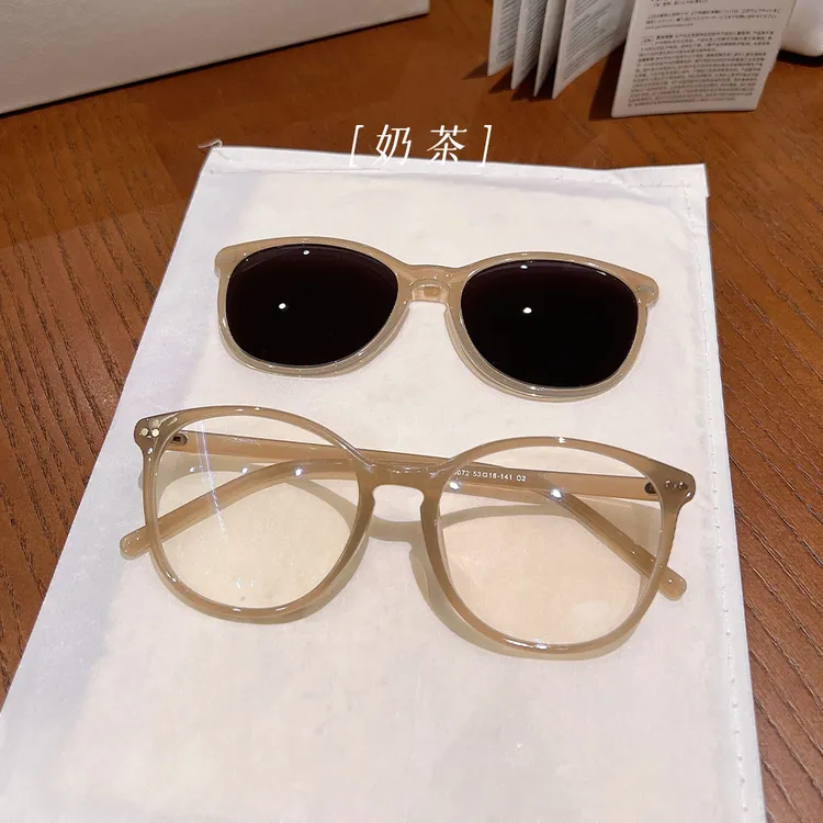 潮流磁吸墨镜夏日必备高级百搭素颜日常多用防蓝光定制眼镜9072