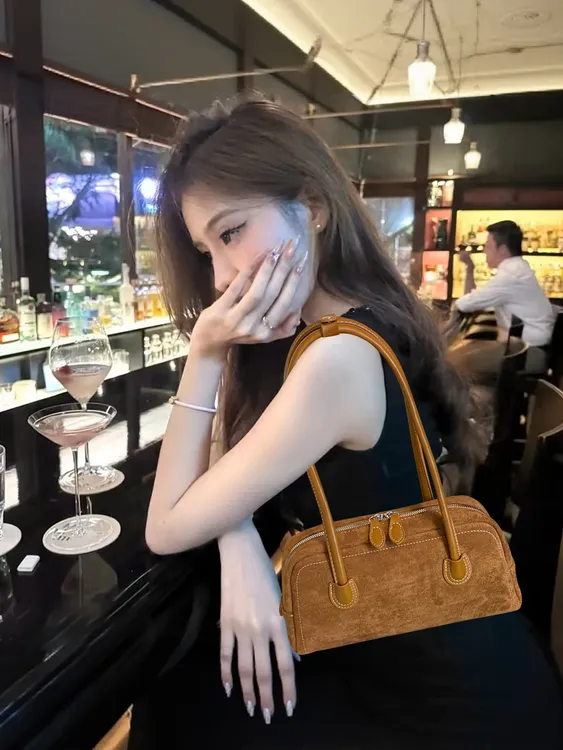 韩国小众复古质感麂皮绒单肩腋下包休闲通勤大容量波士顿包秋冬