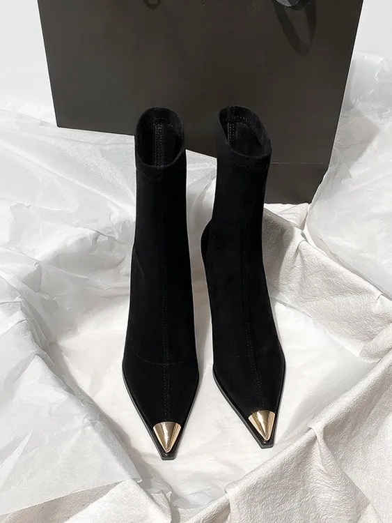 金属头高跟短靴2025年秋冬新款黑色尖头绒面短靴弹力瘦瘦靴中筒靴
