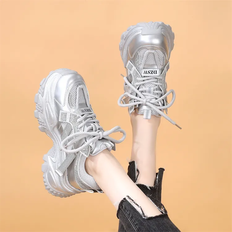 老爹鞋女2025新款春季鞋子女百搭网面透气跑步鞋休闲运动鞋显脚小