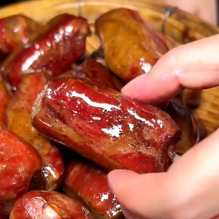 【排骨香肠】正宗农家特产烟熏排骨香肠手工灌制麻辣鲜香