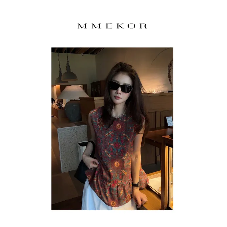 MMEKOR“富贵八达”背心 2025新款静奢老钱风时髦上衣 89975 