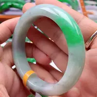 翡翠手镯未镶嵌翡翠
