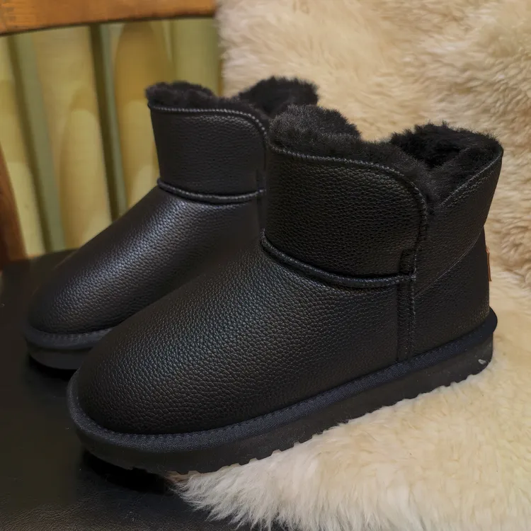 男鞋冬季纯色休闲雪地靴男士加绒加厚棉靴黑色百搭一脚蹬棉鞋T639