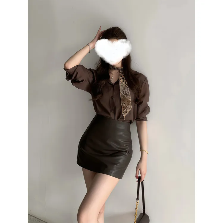 复古辣妹长袖宽松V领上衣女秋季新款高腰修身显瘦半身裙皮裙套装