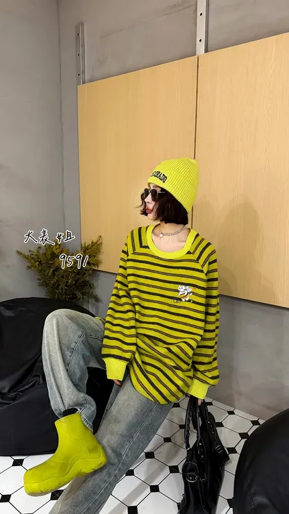 9591彩色条纹圆领卫衣女2025新款爆款宽松特大码中长款上衣