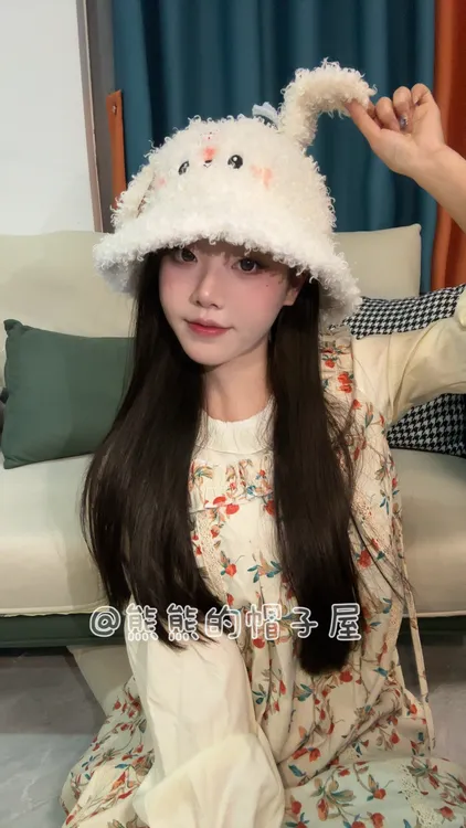 2025新款秋冬韩系甜美兔耳朵羊羔毛渔夫帽保暖盆帽新年礼物送女友