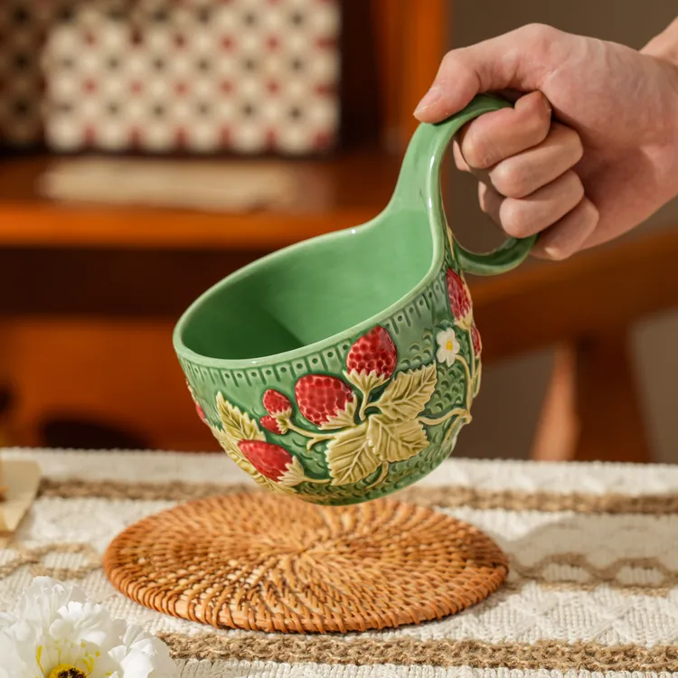 【西里西亚专属】手绘野草莓-450ml曲把杯（绿）