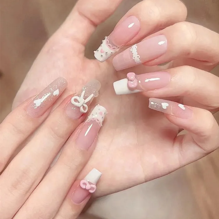 【粉白芭蕾】法式爱心蝴蝶结高级感穿戴式甲片甜美少女感新款美甲贴