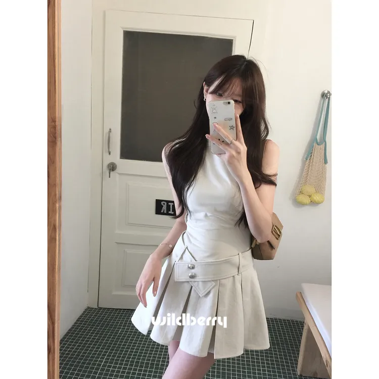 小野莓【黄油可颂】6月17日 夏季短款A摆收腰显瘦连衣裙子BL613415