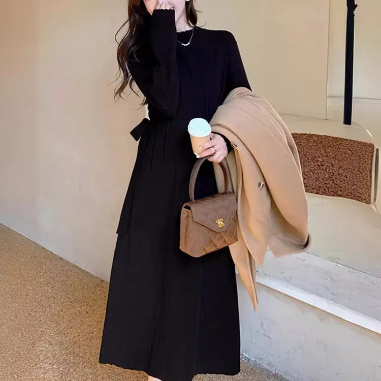 法式秋冬御姐轻奢韩版高级感配大衣毛衣裙内搭打底针织连衣裙百搭
