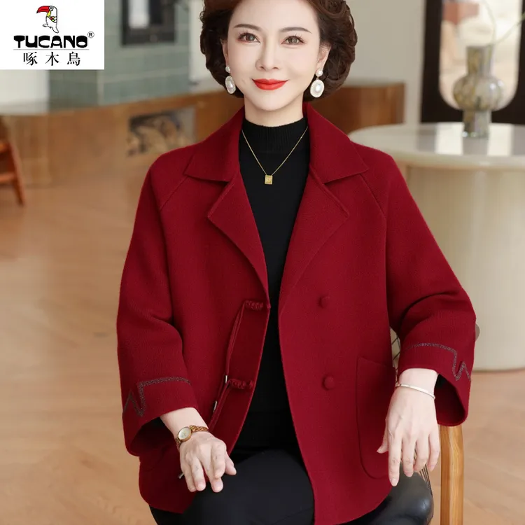 啄木鳥妈妈春秋洋气大码阔太太时尚毛呢外套高贵中老年新款喜庆红