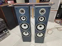 8新  二手鸣铮 落地箱一对，成色如图（出声，不带线材）