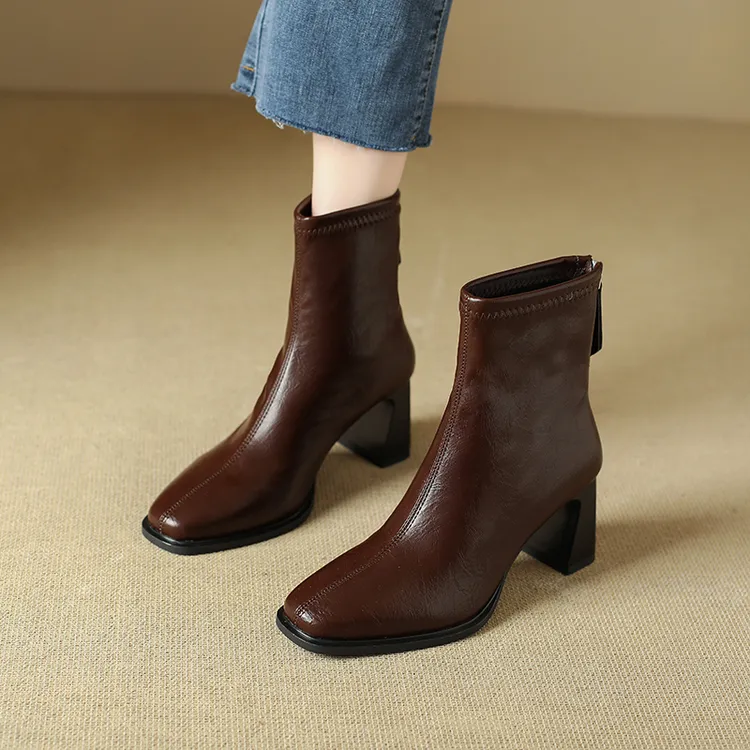 啄木鸟法式皮面高跟加绒短靴秋冬2025新款女粗跟瘦瘦靴马丁弹力靴