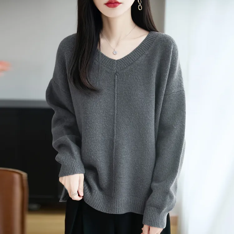 大码女装微胖mm春秋慵懒风v领女士毛衣秋冬内搭高级感针织打底衫