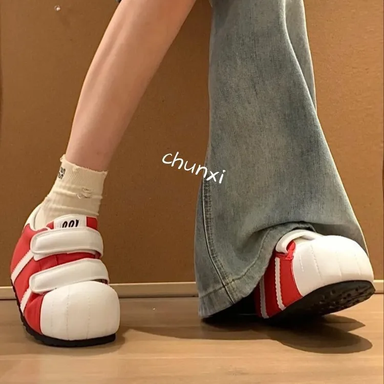 厚底贝壳头小白鞋女2025新款巨好看的鞋百搭增高鞋配阔腿裤休闲鞋