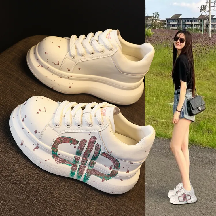 厚底内增高9cm小白鞋女小个子新款春季休闲板鞋高跟松糕单鞋时尚