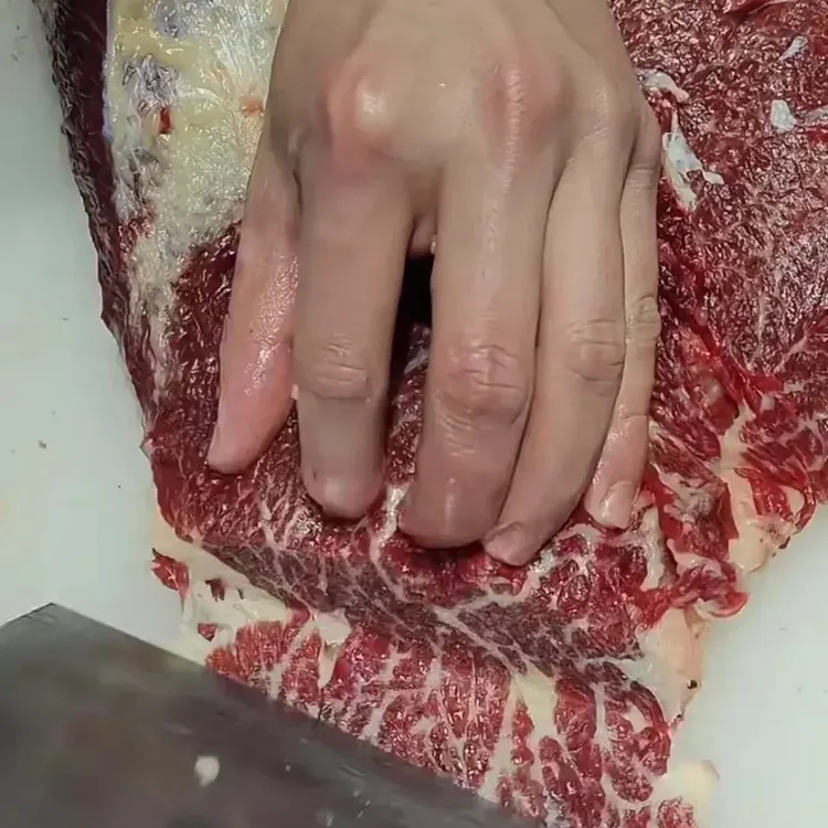 新鲜安格斯雪花牛肉