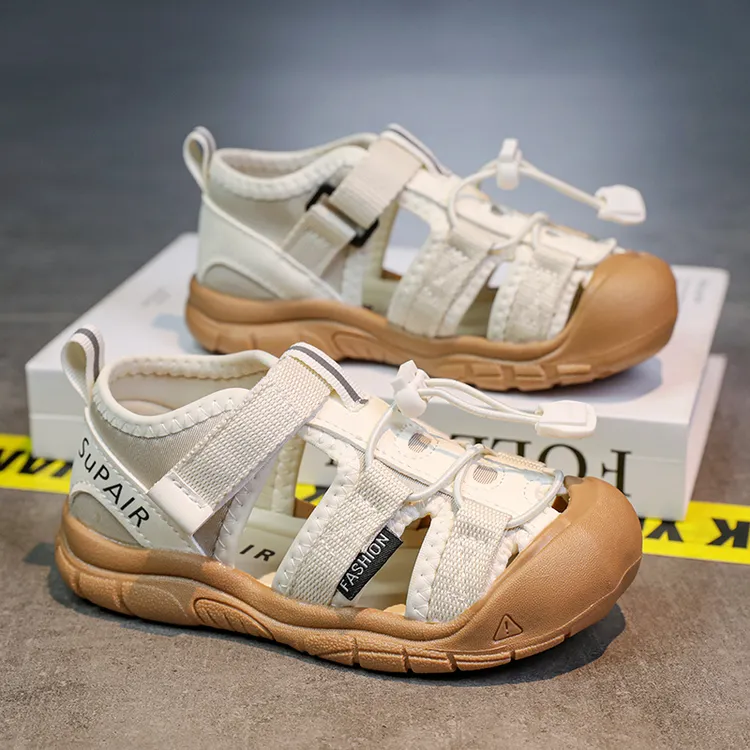 夏季透气框子凉鞋男童包头户外轻便ins跑鞋运动鞋