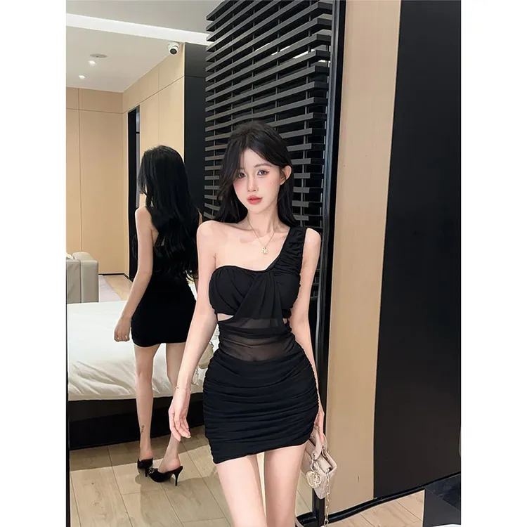 纯欲风性感法式单肩御姐网纱包臀连衣裙女设计感斜肩褶皱修身短裙