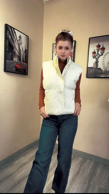 马甲轻薄厚款马夹常规款秋冬冬季常规女士修身型休闲马甲两个颜色