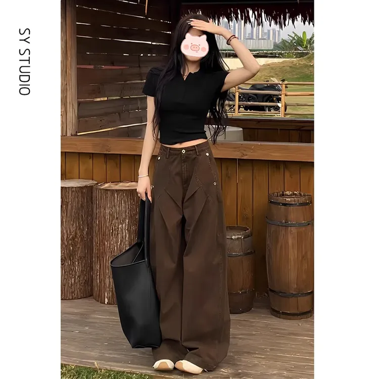 今年流行的女装套装高级感修身显瘦短袖T恤百搭阔腿牛仔裤两件套