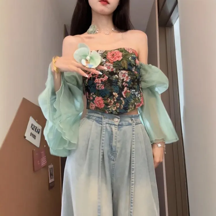 独特别致一字肩碎花抹胸衬衫女夏季设计感拼接辣妹紧身短上衣