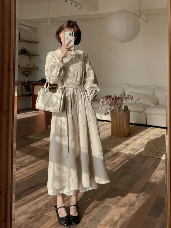 蕾英俊-西雅图-秋季舒芙蕾轻法风娃娃领正肩腰带英伦风气质风衣