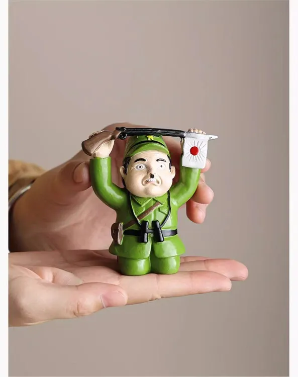 投降日本人变色茶宠创意摆件精品茶桌茶盘茶玩茶具配件装饰品摆件