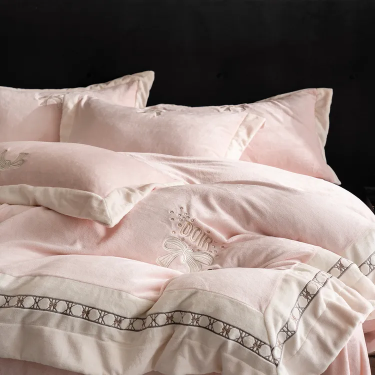 新款冬季牛奶绒四件套加厚床单冬天加绒被套轻奢高级床上用品套件