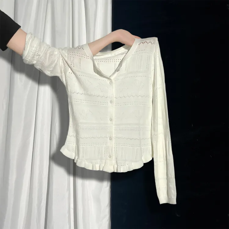 夏珍 圆领提花镂空白色长袖针织开衫女2025秋修身吊带两件套上衣