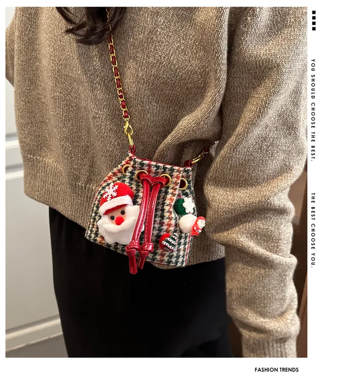 新款圣诞节礼物包包儿童卡通斜挎糖果包可爱新年零钱包女孩百搭包