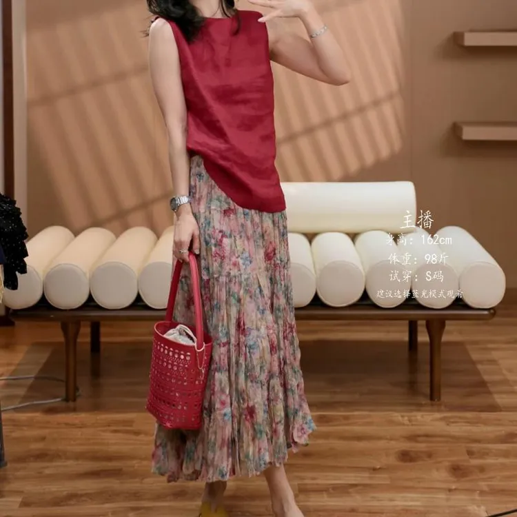 2025夏季新款松弛感简约上衣马甲花朵法式半身裙两件套套装女士