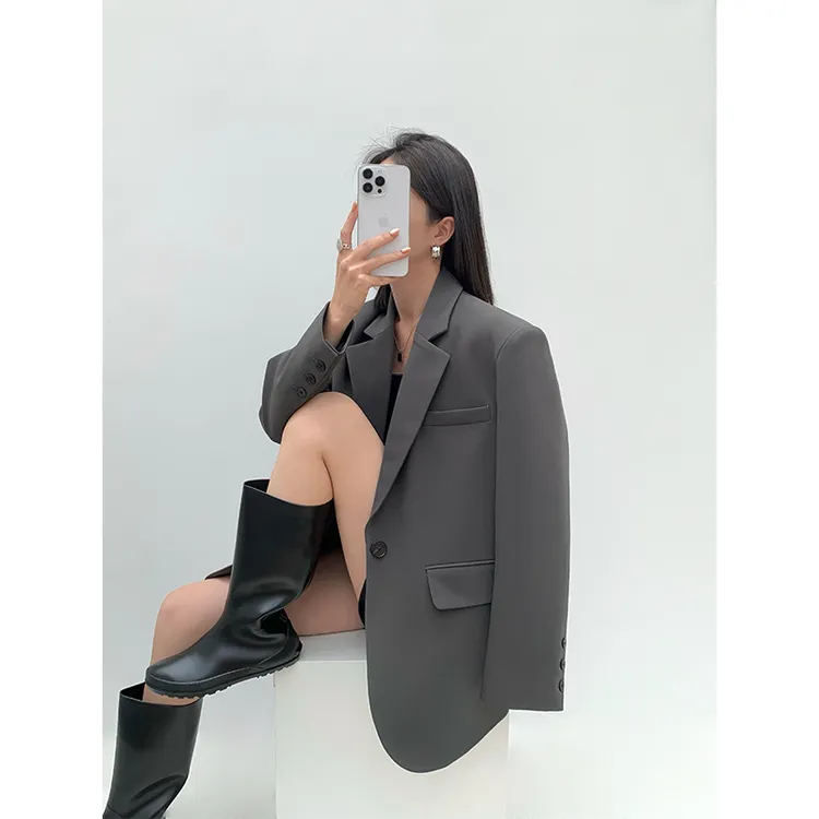灰色西装外套女春秋设计感小众廓形oversize宽松休闲气质垫肩西服