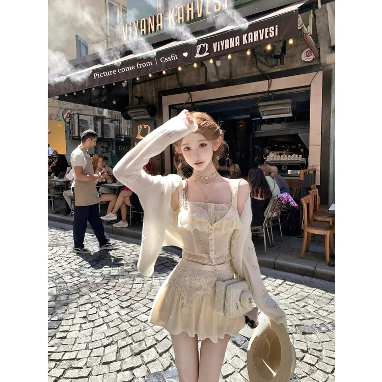 【椿町少女】2025夏季新款蕾丝无袖花苞上衣女配显瘦蓬蓬短裙套装